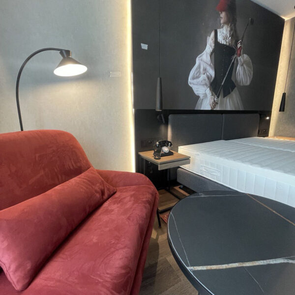 Hotele 04 600x600